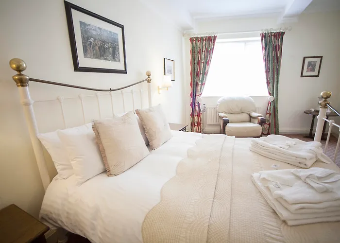 Discover the Best Hotels with Parking in Shrewsbury for a Hassle-Free Stay