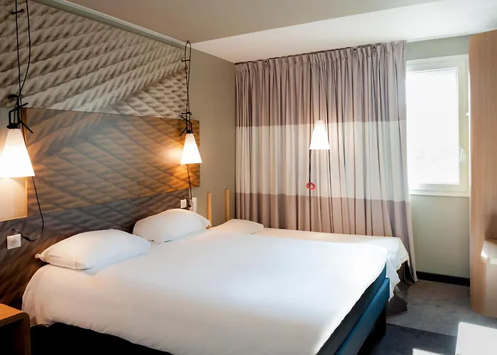 Best Hotels Near Reading Train Station